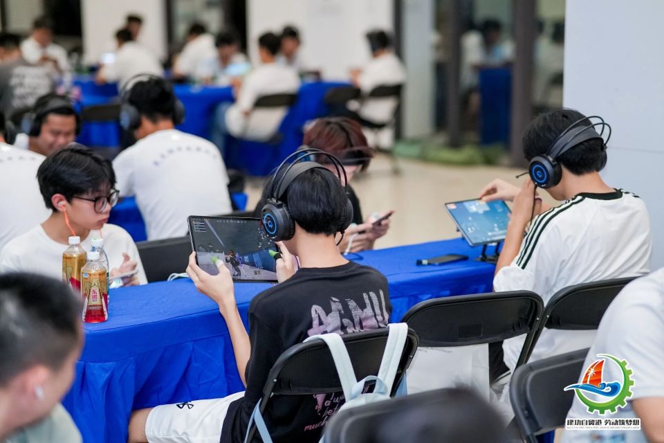 但拼搏永不, 敢拼搏 但拼搏永不, 敢拼搏