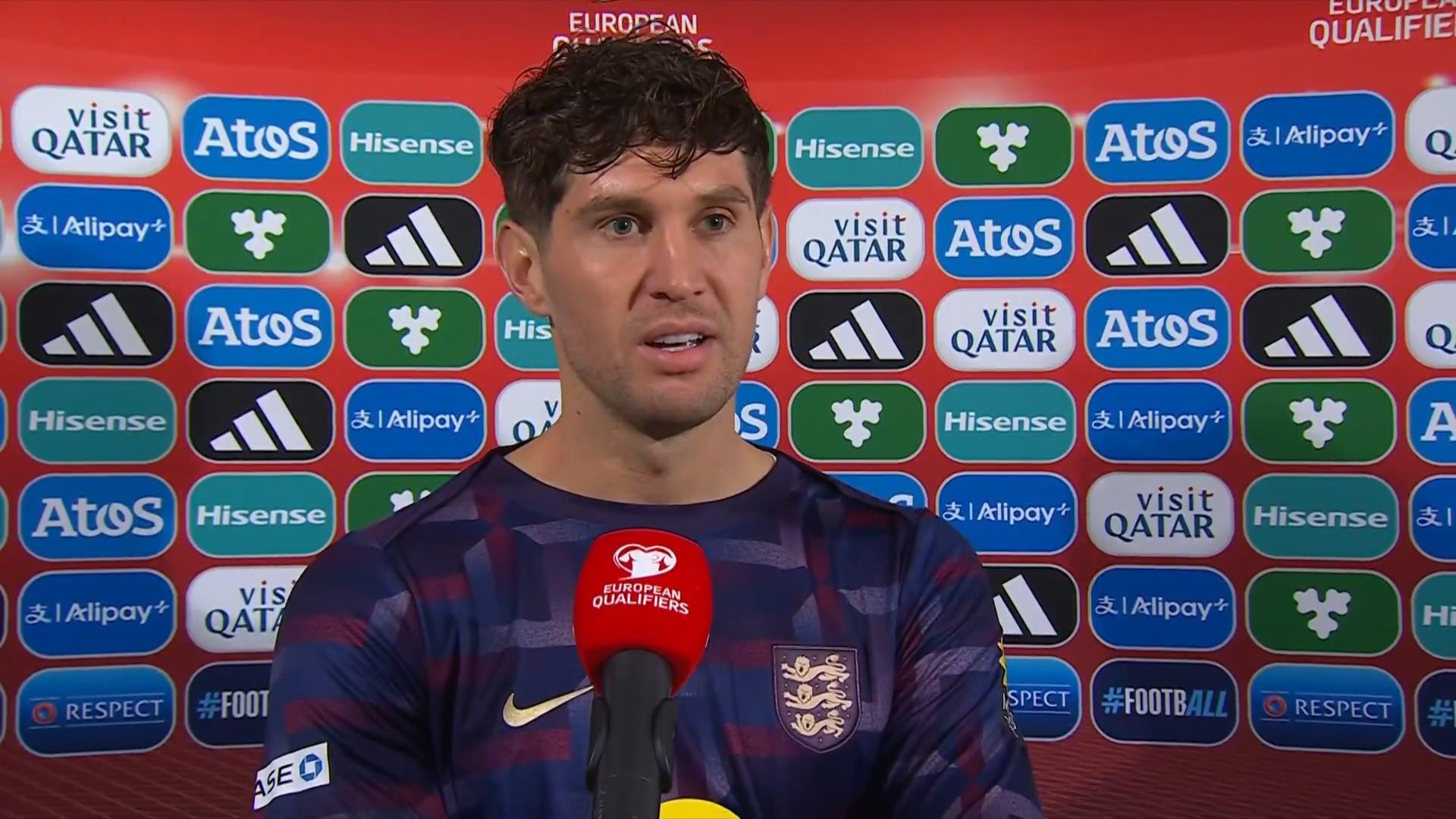 穿上球衣的, 了来自英国, 作为一位经