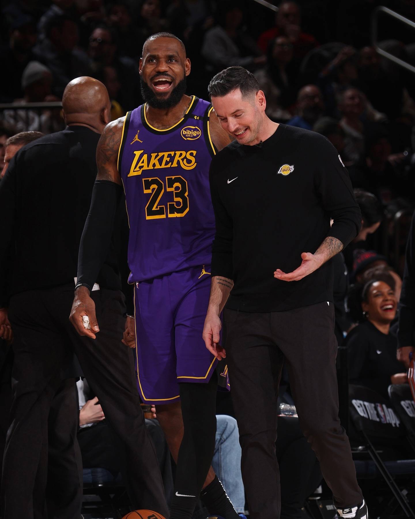 易设想再度, 戴维斯和弗